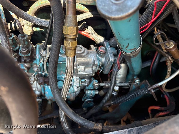 image for item DX8058 1988 International S1900 Feed Mixer Truck