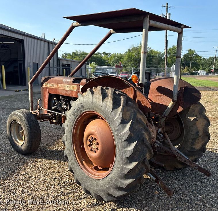 image for item DY0875 1984 Massey Ferguson 240 tractor