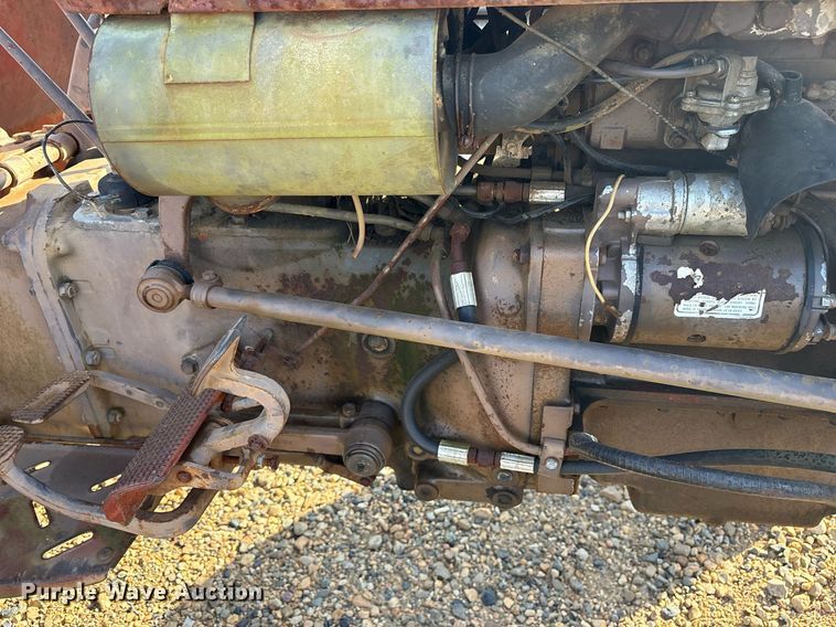 image for item DY0875 1984 Massey Ferguson 240 tractor