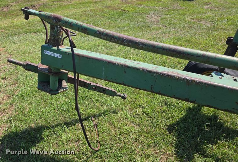 image for item DZ6099 John Deere 2450 plow