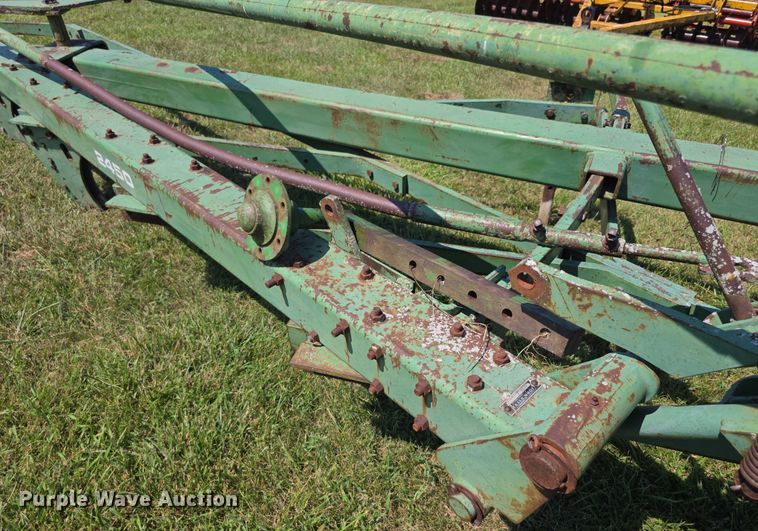 image for item DZ6099 John Deere 2450 plow