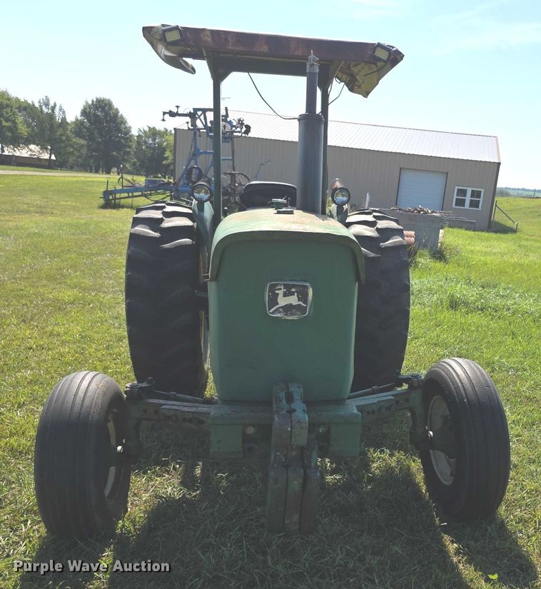 image for item DZ6105 1974 John Deere 2630A tractor