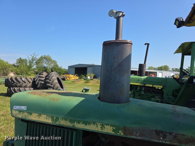 image for item DZ6105 1974 John Deere 2630A tractor