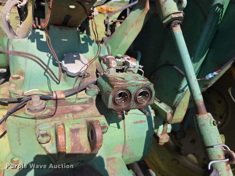 image for item DZ6105 1974 John Deere 2630A tractor