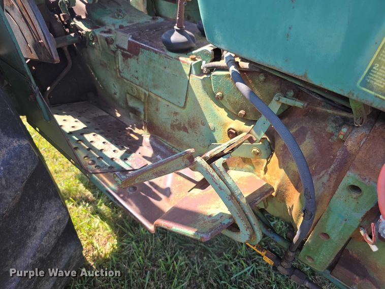 image for item DZ6105 1974 John Deere 2630A tractor