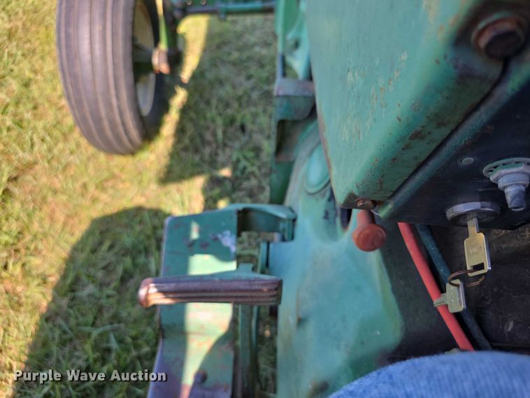 image for item DZ6105 1974 John Deere 2630A tractor