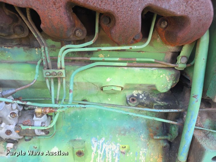 image for item DZ6105 1974 John Deere 2630A tractor