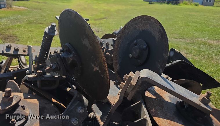 image for item DZ6106 Yetter disc closer units