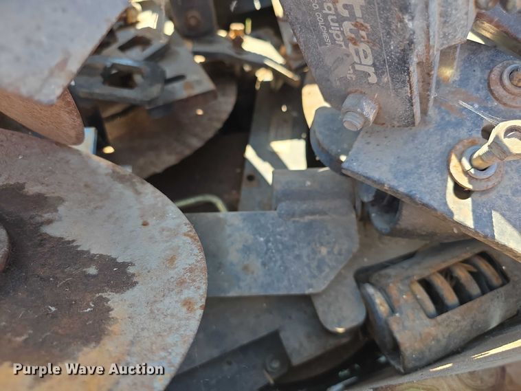 image for item DZ6106 Yetter disc closer units