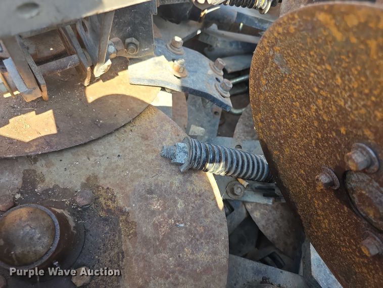 image for item DZ6106 Yetter disc closer units