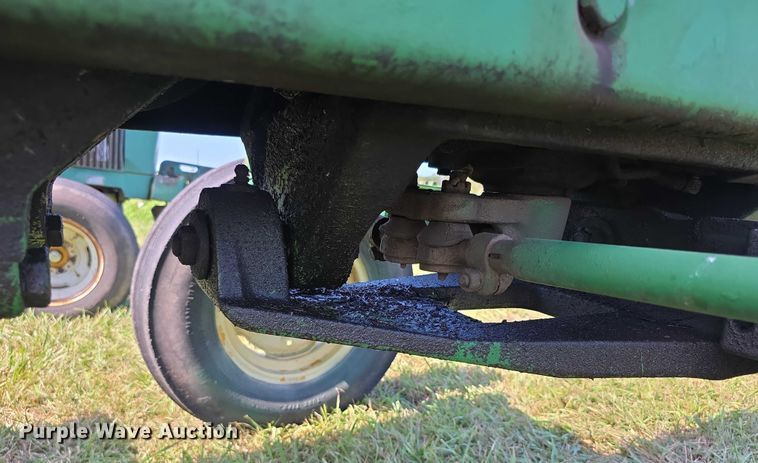 image for item DZ6107 1976 John Deere 4030W tractor