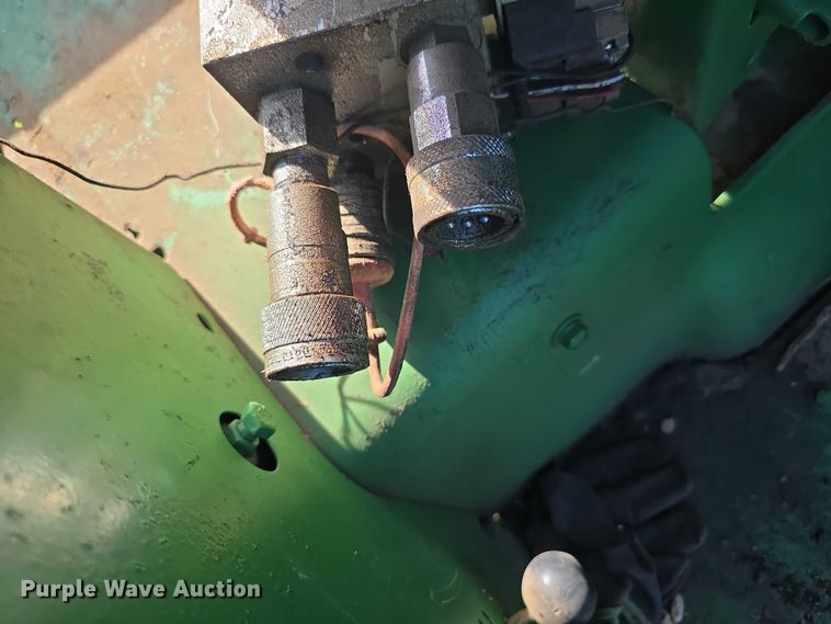 image for item DZ6107 1976 John Deere 4030W tractor