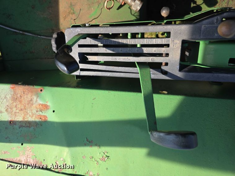 image for item DZ6107 1976 John Deere 4030W tractor