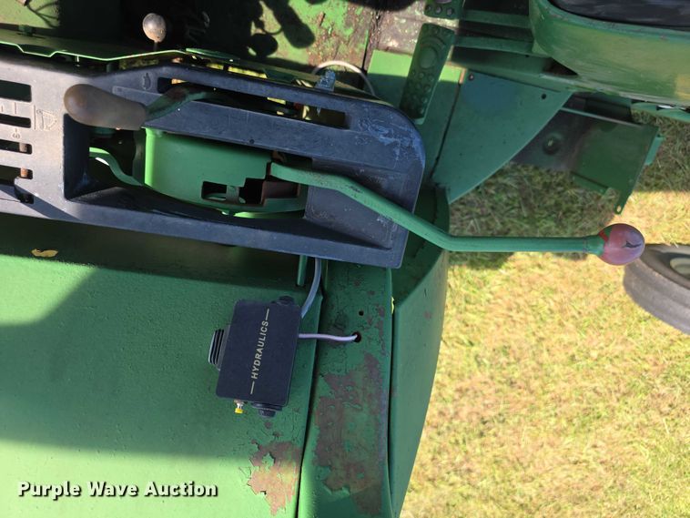 image for item DZ6107 1976 John Deere 4030W tractor