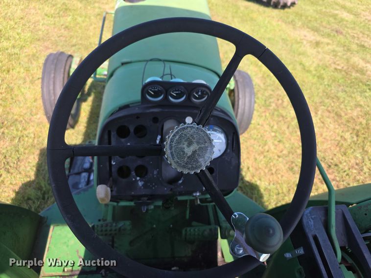 image for item DZ6107 1976 John Deere 4030W tractor