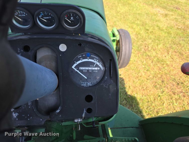 image for item DZ6107 1976 John Deere 4030W tractor