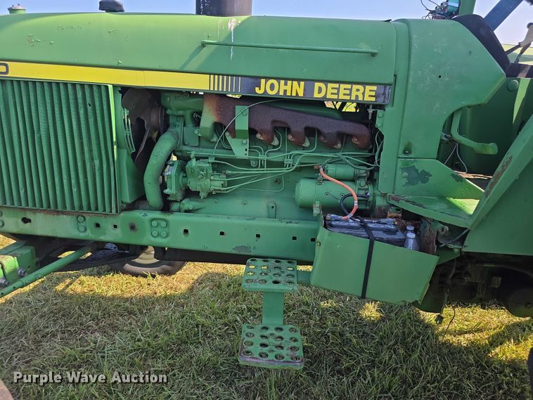 image for item DZ6107 1976 John Deere 4030W tractor