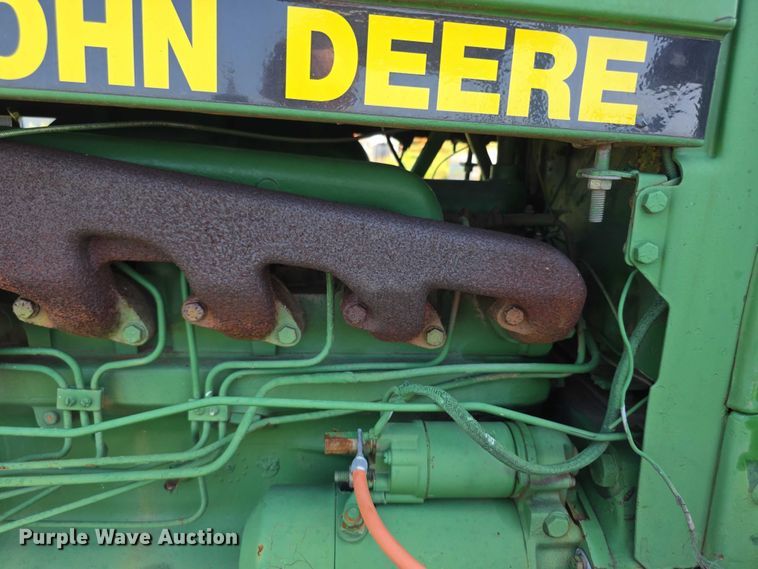 image for item DZ6107 1976 John Deere 4030W tractor