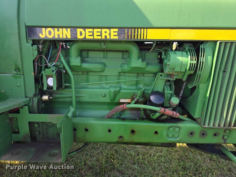 image for item DZ6107 1976 John Deere 4030W tractor