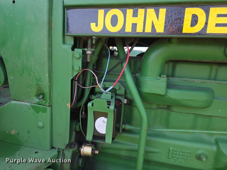 image for item DZ6107 1976 John Deere 4030W tractor