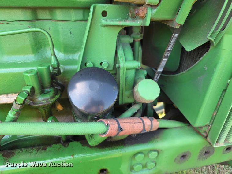 image for item DZ6107 1976 John Deere 4030W tractor