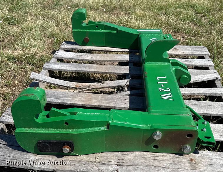 image for item DZ8854 Quick-Hitch Ul-2W quick attach three point hitch