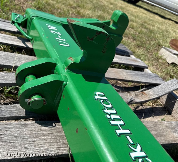 image for item DZ8854 Quick-Hitch Ul-2W quick attach three point hitch