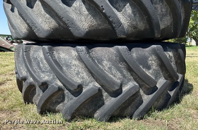 image for item DZ8865 (4) tires and wheels