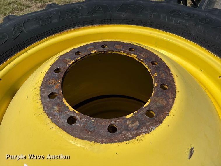 image for item DZ8865 (4) tires and wheels