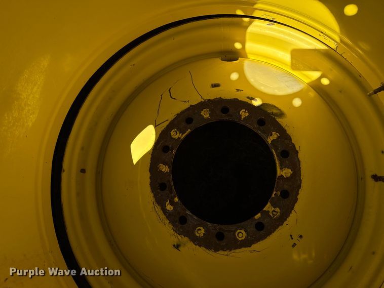 image for item DZ8865 (4) tires and wheels