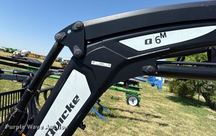 image for item DZ8867 2019 ALO Quicke Q6M loader