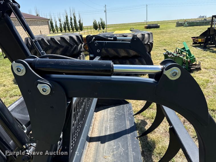 image for item DZ8867 2019 ALO Quicke Q6M loader