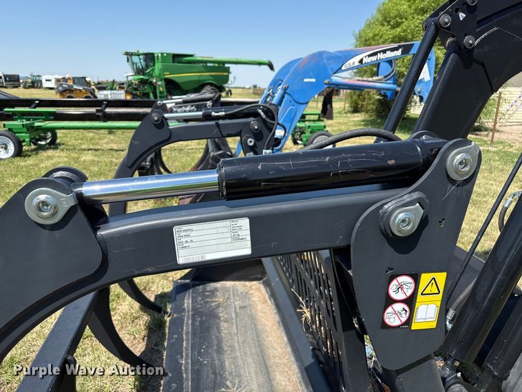 image for item DZ8867 2019 ALO Quicke Q6M loader