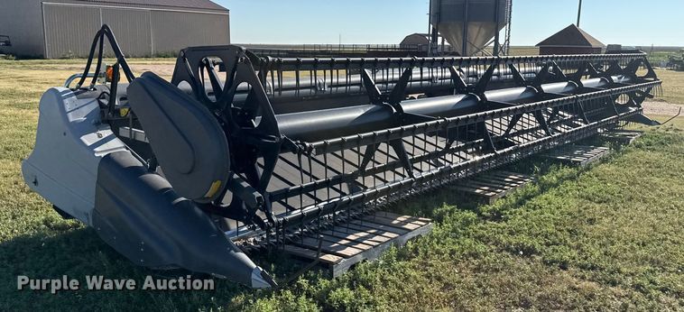 image for item DZ8882 Agco Dynaflex 9250 flex draper head