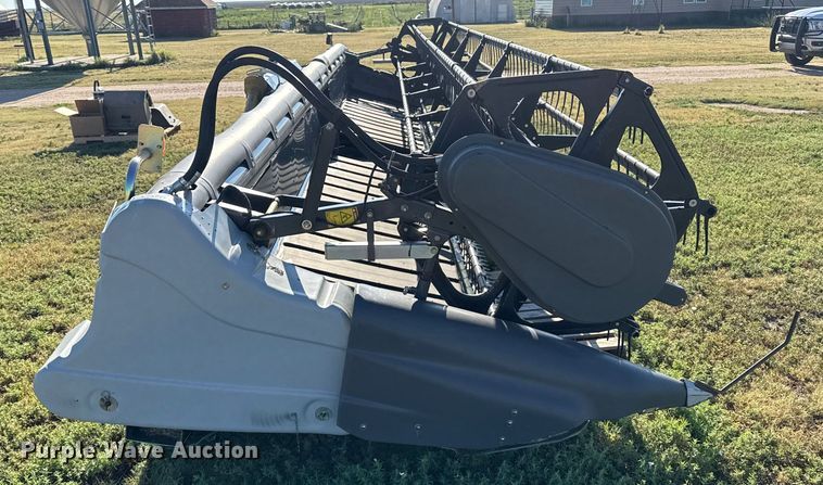 image for item DZ8882 Agco Dynaflex 9250 flex draper head