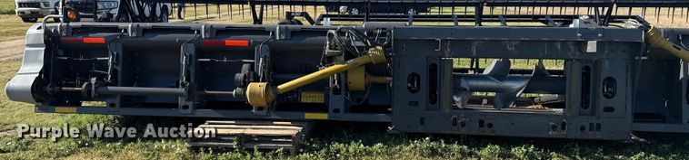 image for item DZ8882 Agco Dynaflex 9250 flex draper head