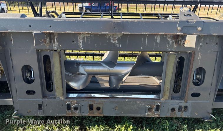 image for item DZ8882 Agco Dynaflex 9250 flex draper head