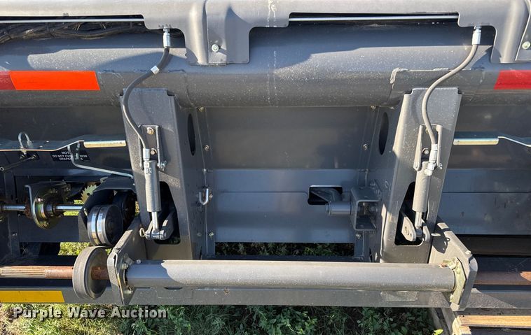 image for item DZ8882 Agco Dynaflex 9250 flex draper head