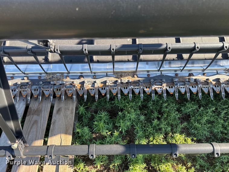 image for item DZ8882 Agco Dynaflex 9250 flex draper head