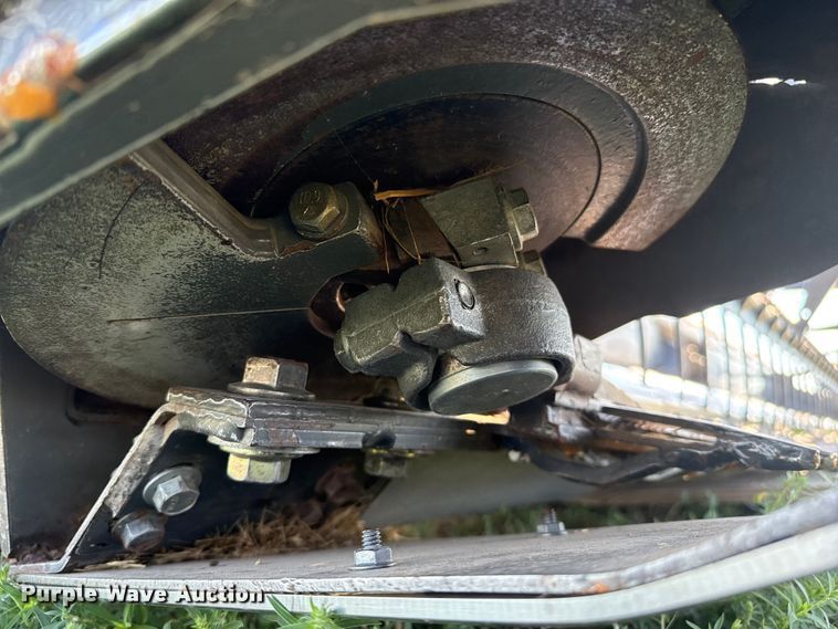 image for item DZ8882 Agco Dynaflex 9250 flex draper head