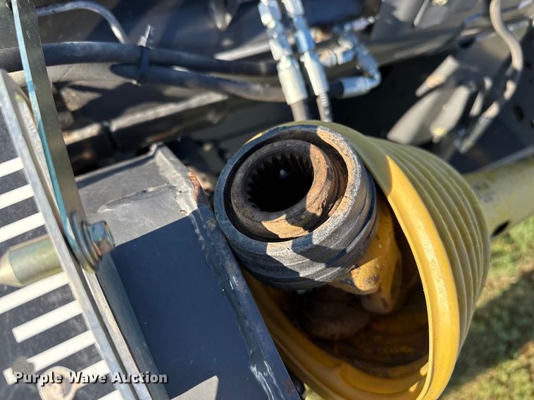 image for item DZ8882 Agco Dynaflex 9250 flex draper head