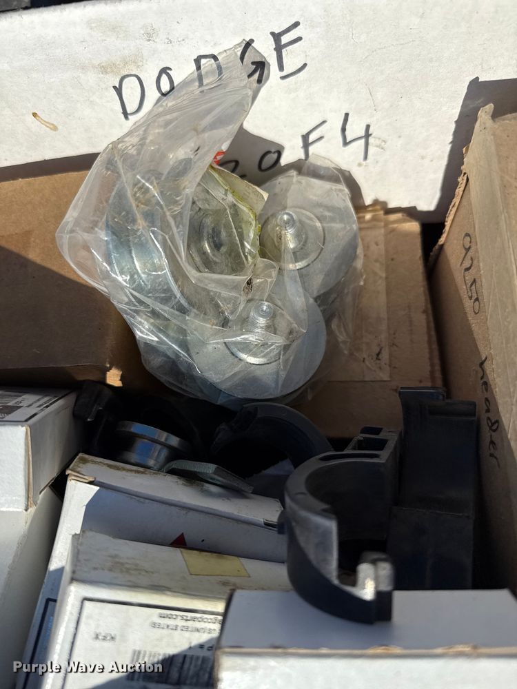 image for item DZ8882 Agco Dynaflex 9250 flex draper head