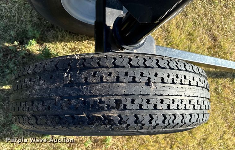 image for item DZ8883 Industrias America 430 header trailer