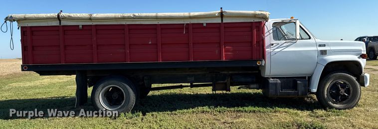 image for item DZ8885 1977 Chevrolet C65 grain truck