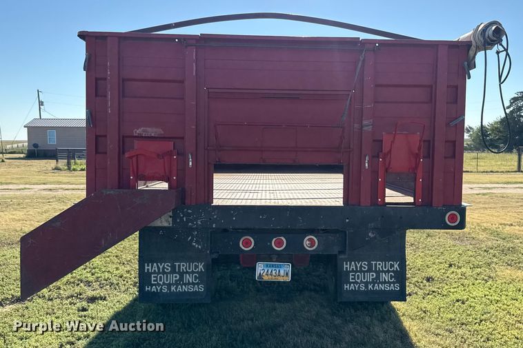 image for item DZ8885 1977 Chevrolet C65 grain truck