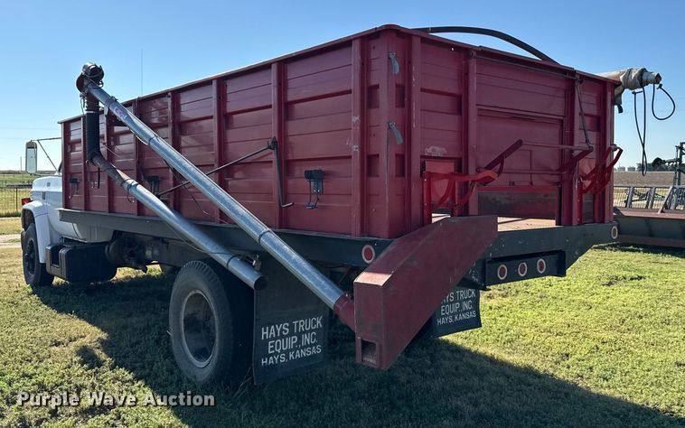 image for item DZ8885 1977 Chevrolet C65 grain truck