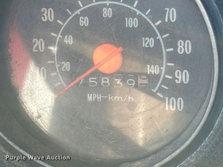 image for item DZ8885 1977 Chevrolet C65 grain truck