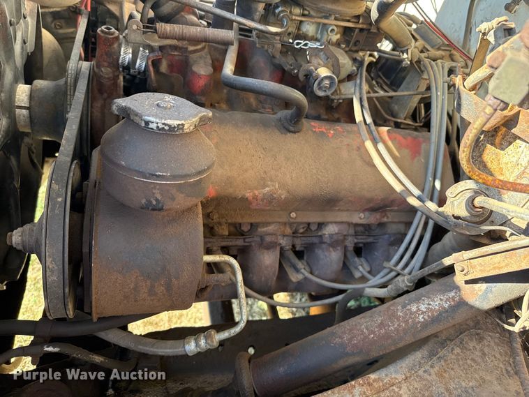 image for item DZ8885 1977 Chevrolet C65 grain truck