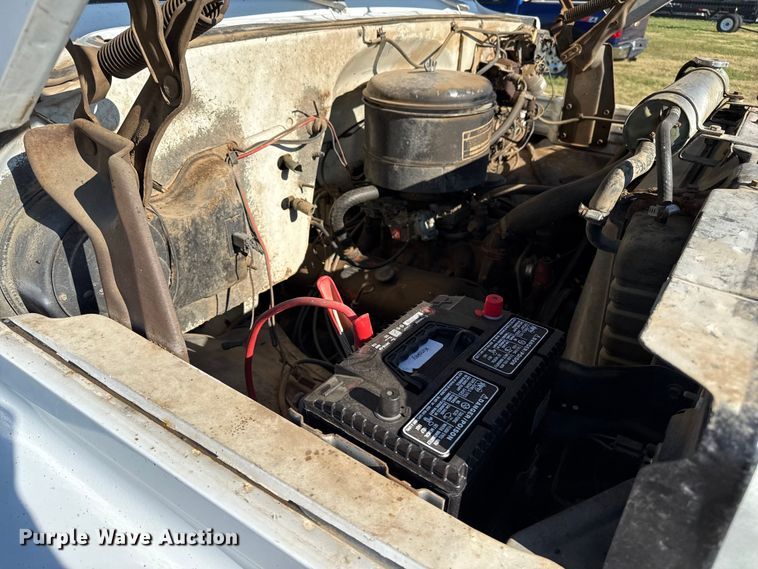 image for item DZ8885 1977 Chevrolet C65 grain truck