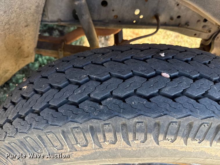 image for item DZ8885 1977 Chevrolet C65 grain truck